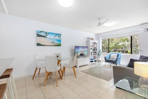 Interior - Budget Beachside Ground Floor Resort pool spa @201 (Coffs Harbour)