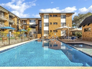 Pool - Budget Beachside Ground Floor Resort pool spa @201 (Coffs Harbour)