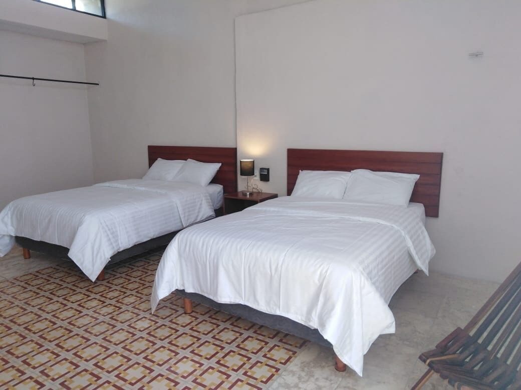 套房, 2 張加大雙人床 | 免費 Wi-Fi