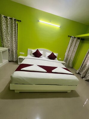 Deluxe Room | Free WiFi