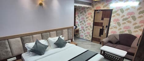 华丽客房 | 办公桌、笔记本电脑工作区、免费 WiFi