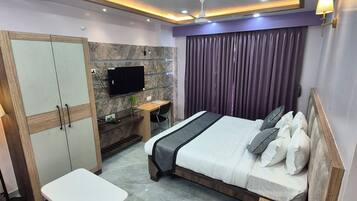 Standard Room, Balcony, City View | Desk, laptop workspace, free WiFi