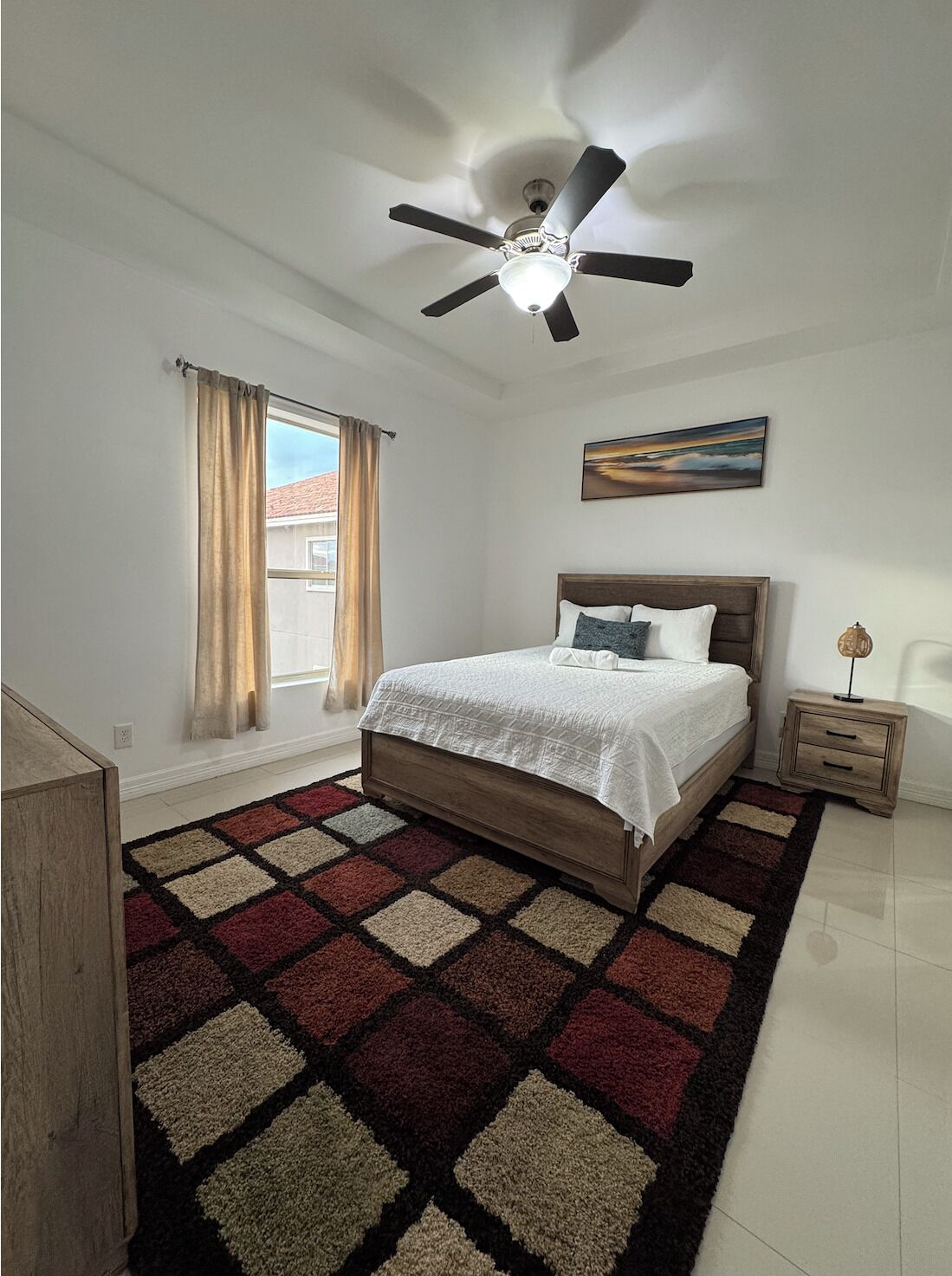 3 bedrooms, iron/ironing board, WiFi, bed sheets
