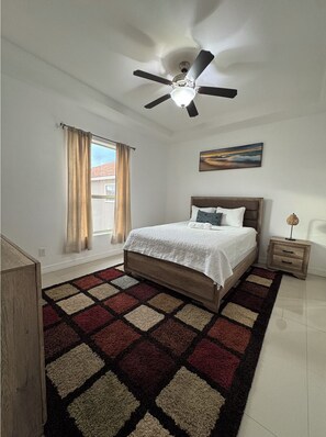 3 間睡房、熨斗/熨衫板、Wi-Fi、床單