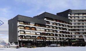 Exterior - Pleasant Apartment Ski-in/ski-out Access Balcony (Les Belleville)
