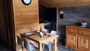 Dining - 2 Rooms for 4 People (Le Grand-Bornand)
