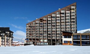 Exterior - Comfortable Studio Ski-in/ski-out Access Balcony (Les Belleville)