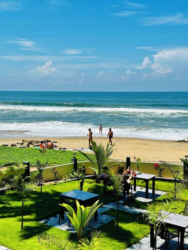 Maadathil cottages & Beach resort