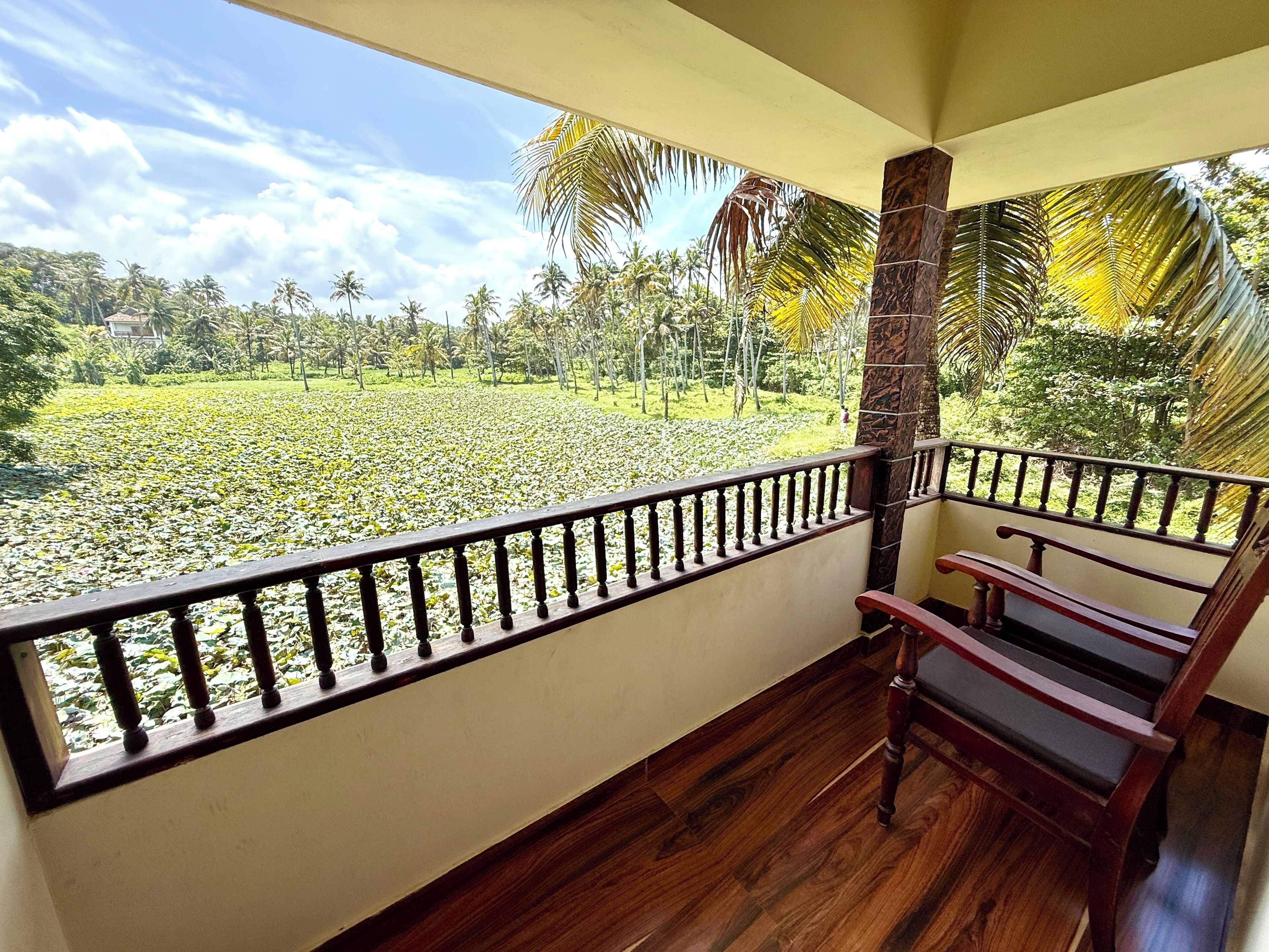 Superior Room, Garden View | Balcony