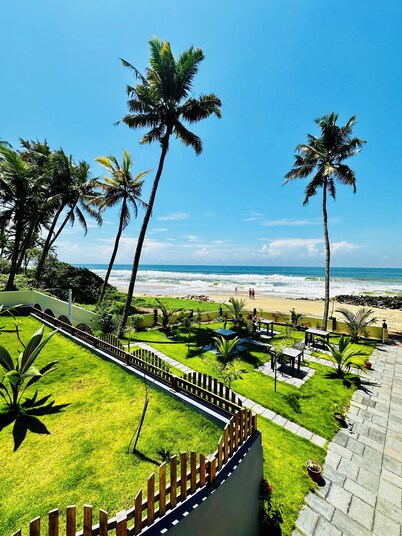 Maadathil cottages & Beach resort