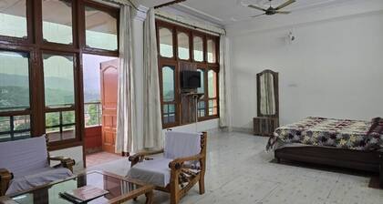 Besillio Grand Hotel and Restaurant