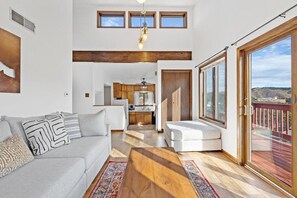 TV, fireplace - Lead Haven Lodge: Mountain Retreat w/ Hot tub (Lead)