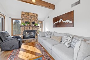 TV, fireplace - Lead Haven Lodge: Mountain Retreat w/ Hot tub (Lead)