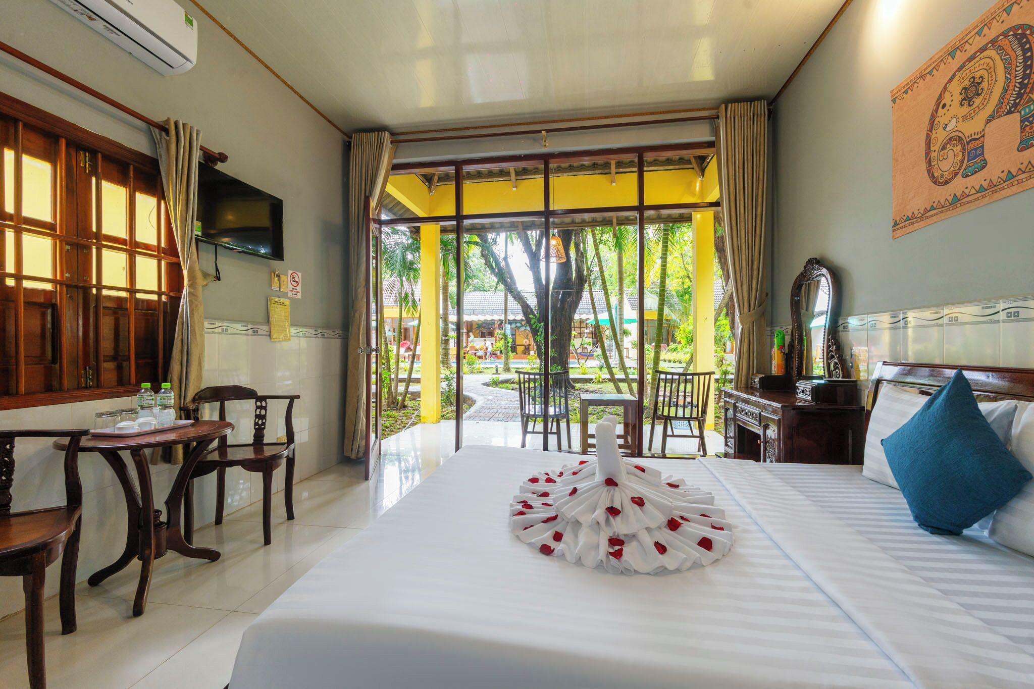 Bungalow, vista a la alberca | Wifi gratis 