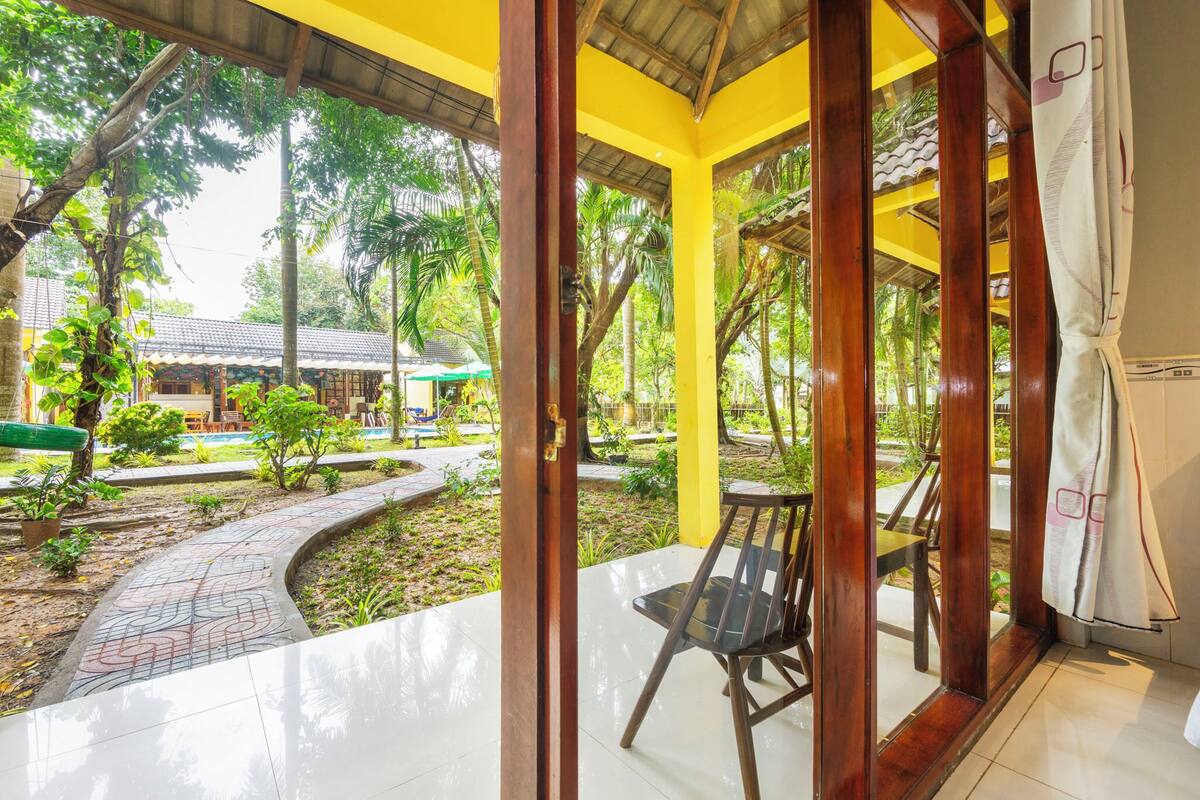 Habitación triple, vistas al jardín | Wifi gratis