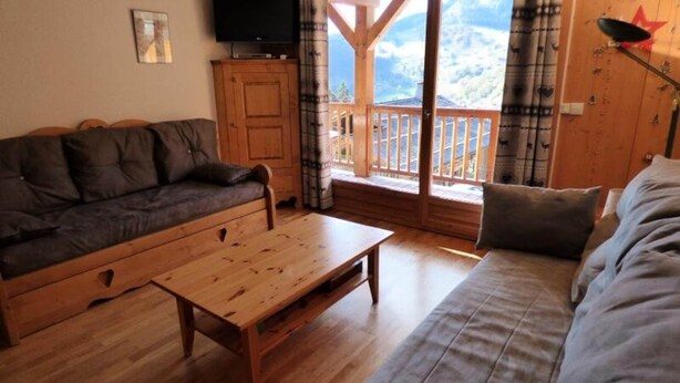 Living area - Apartment Near Le Charmieux Ski Slopes (Le Grand-Bornand)