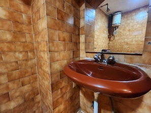 Kahden hengen standard-huone | Kylpyhuone