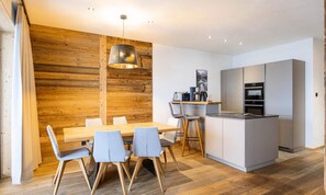 Dining - Apartment in Haus Near Ski Slopes & Sauna (Haus)