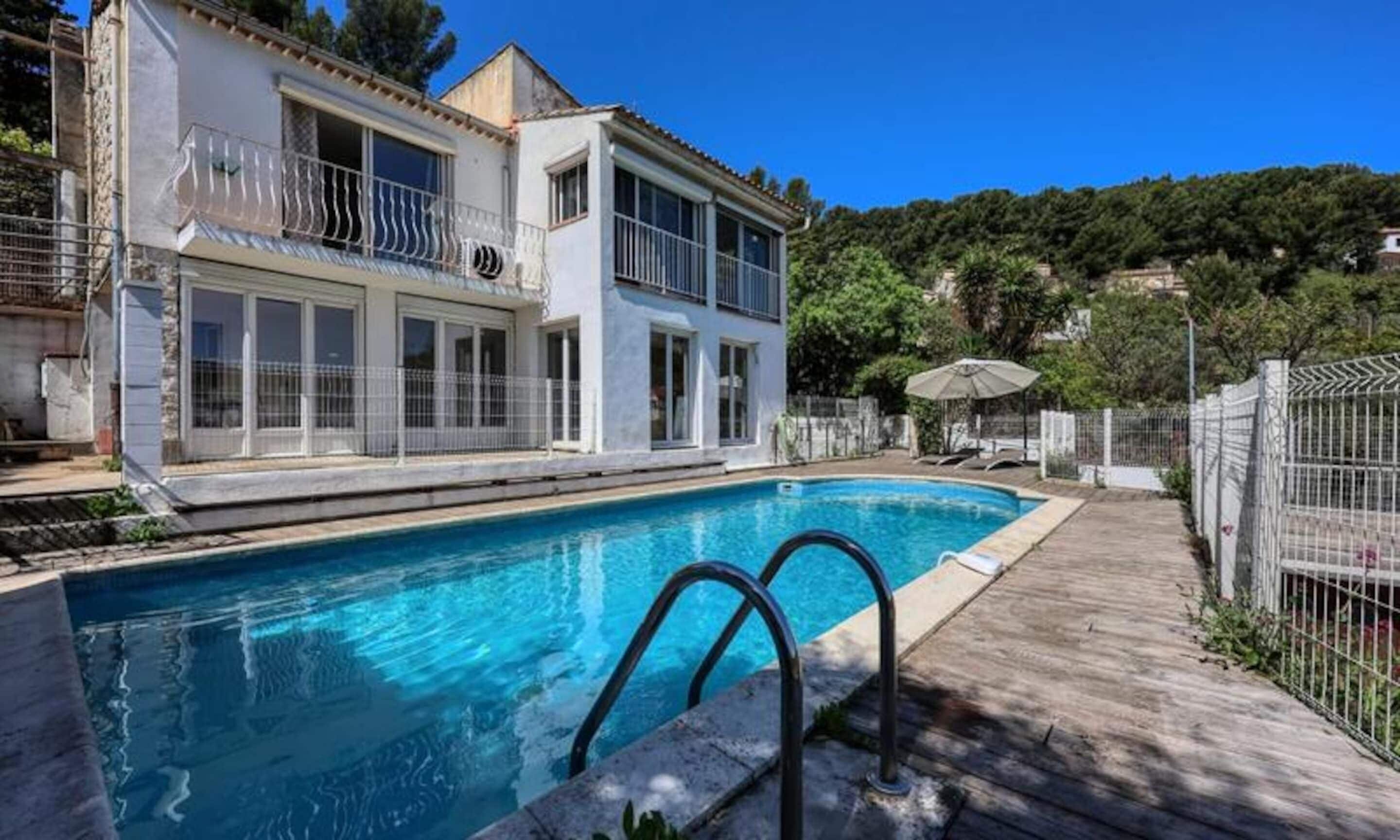Apartment | Pool | Indoor pool, outdoor pool