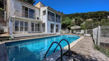 Apartment | Pool | Indoor pool, outdoor pool