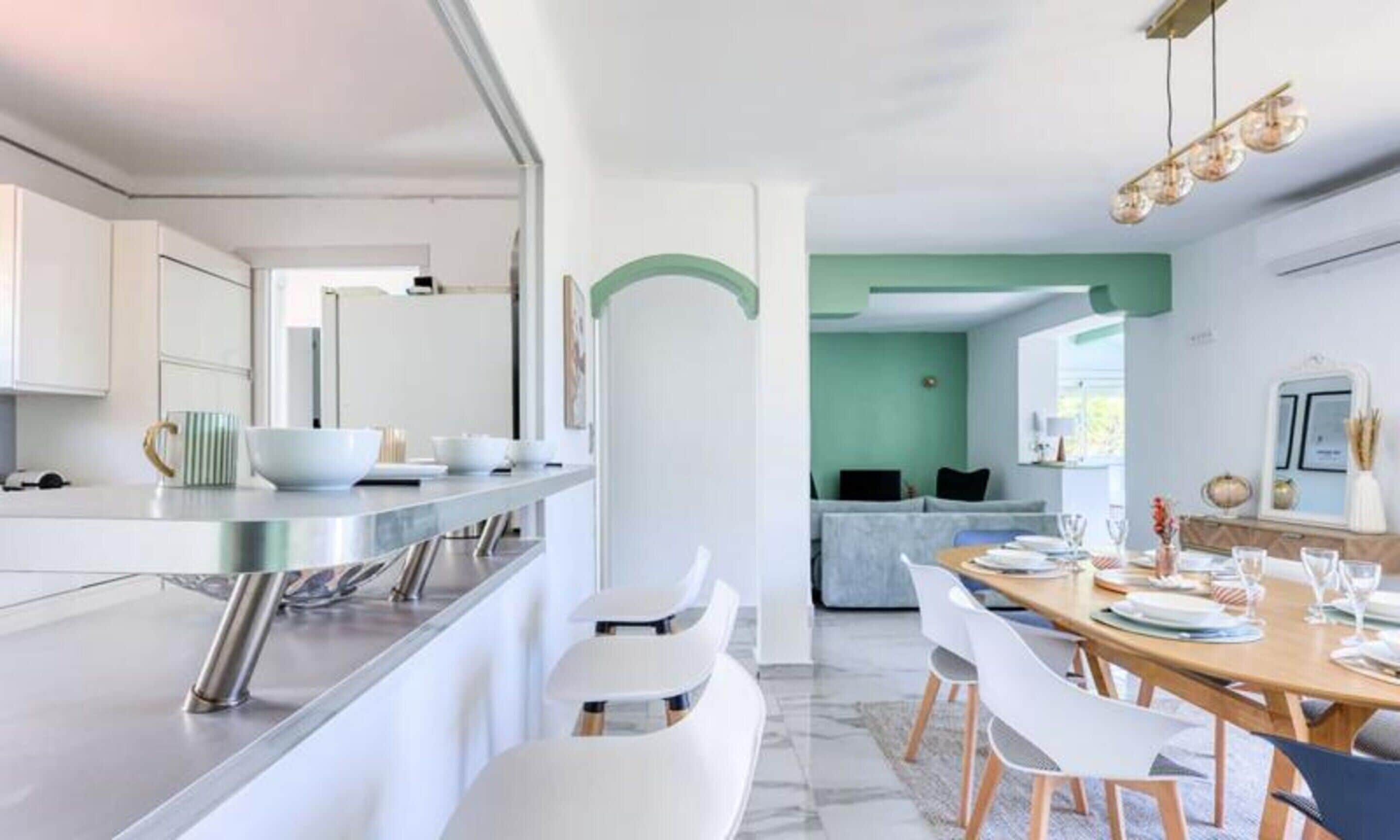 Apartment | Dining