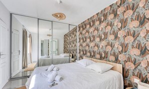 Apartment | 3 bedrooms, iron/ironing board, bed sheets - Villa in Toulon With Pool and Mont Faron Views (Toulon)