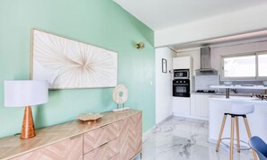 Apartment | Private kitchen | Cookware/dishes/utensils - Villa in Toulon With Pool and Mont Faron Views (Toulon)