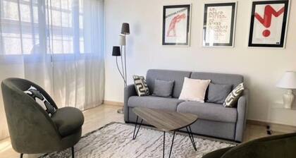 Apartment in Avignon Near Palais des Papes