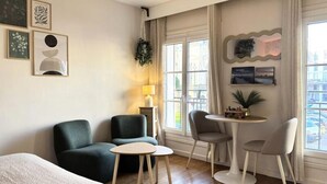 Room - Apartment in Le Havre Near Notre-dame (Le Havre)