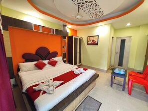 مكتب وواي فاي مجانًا