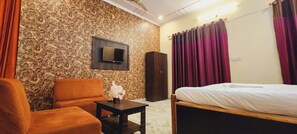 Bộ đồ giường kháng dị ứng, bàn, phòng cách âm 