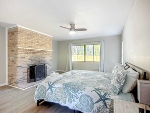 12 عدّة غرف نوم ومكتب ومكواة/لوح كي وسرير سفر