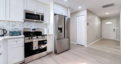 The Grand Gathering House – 12BR/6BA