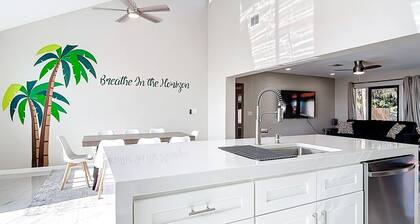 Special Event Retreat 5BR 4BA Hot Tub Sleep 16
