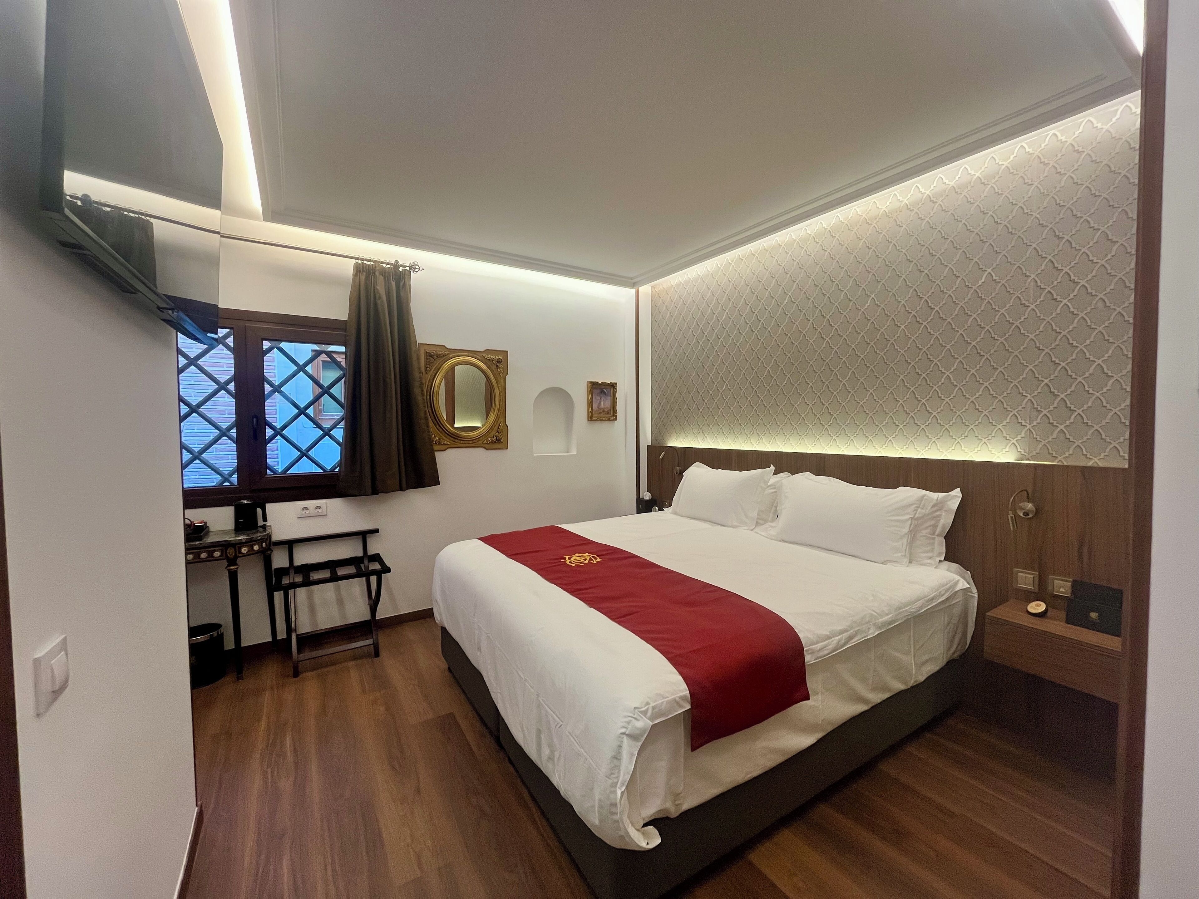 Family Triple Room, City View | Egyptian cotton sheets, premium bedding, down duvets, free minibar