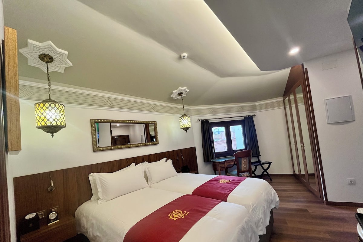 Exclusive Twin Room | Egyptian cotton sheets, premium bedding, down comforters, free minibar