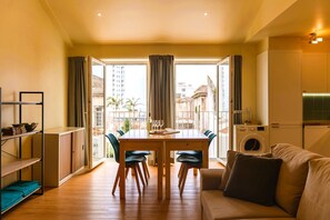 TV - City Oasis - Suite C (City Center) (Ponta Delgada)