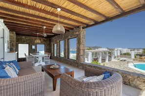 Outdoor dining - Villa Zanetti Mykonos • 5 Bedrooms w/ Private Pool (Mikonos)