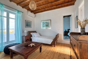 5 bedrooms, iron/ironing board, WiFi, bed sheets - Villa Zanetti Mykonos • 5 Bedrooms w/ Private Pool (Mikonos)