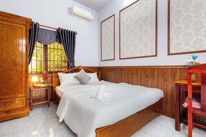 Phòng đôi phong cách cổ điển, quang cảnh vườn | Khu phòng khách