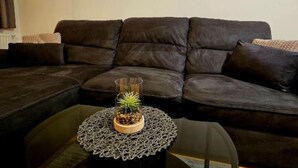 Living area - Apartment Mila - Zagreb - One Bedroom Apartment (Zagreb)