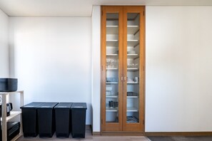 Refrigerador, microondas, arrocera y horno tostador