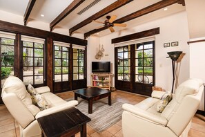TV - Villa Estrella Del Mar- Hacienda Pinilla (Hacienda pinilla)