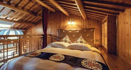 Hongcun Yixian County emblem Hostel