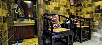 Hongcun Yixian County emblem Hostel