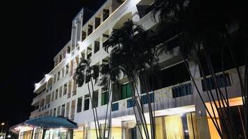 Ngoại thất