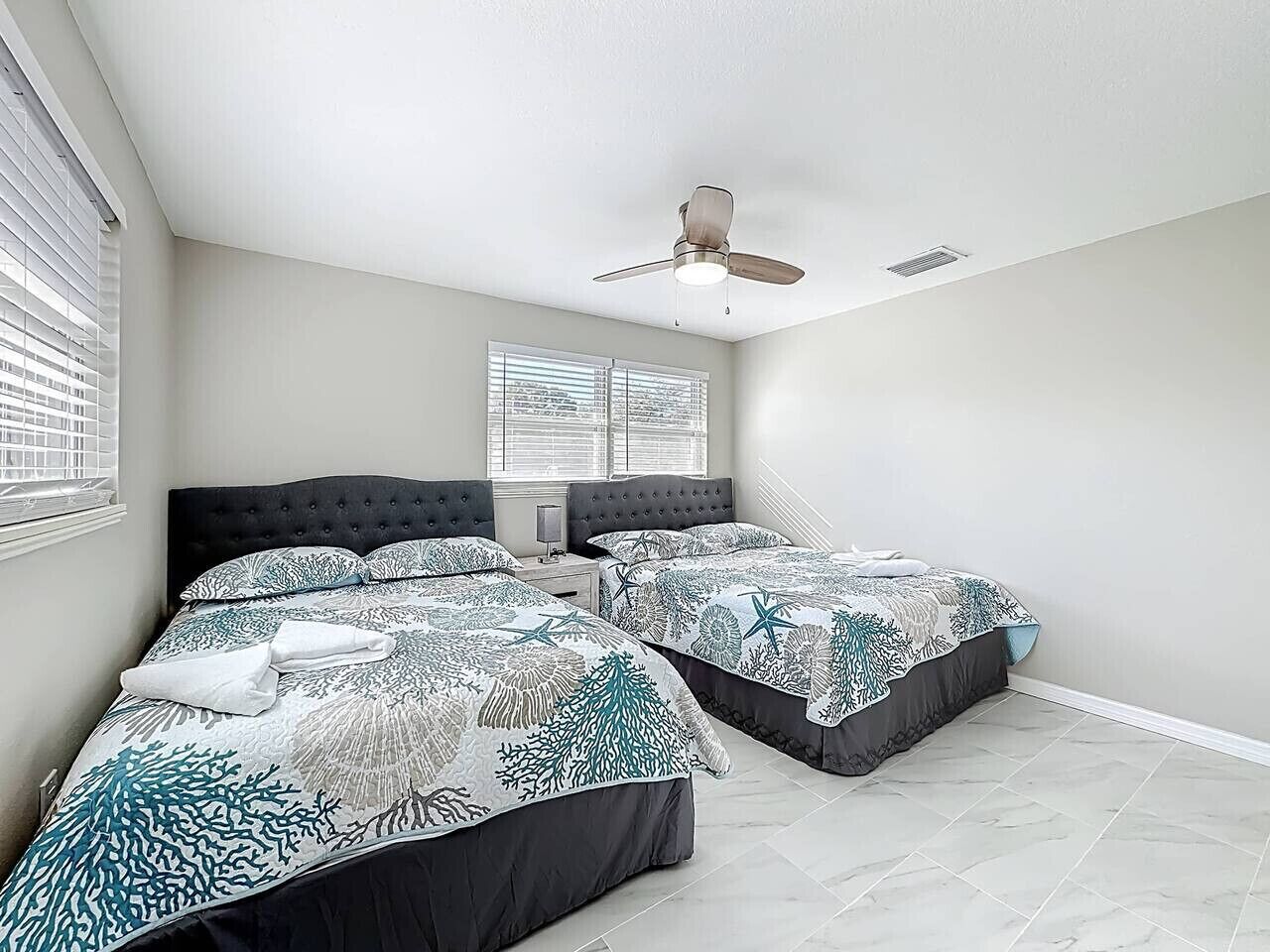 4 bedrooms, desk, iron/ironing board, travel crib