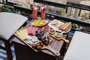 Tempat makan outdoor