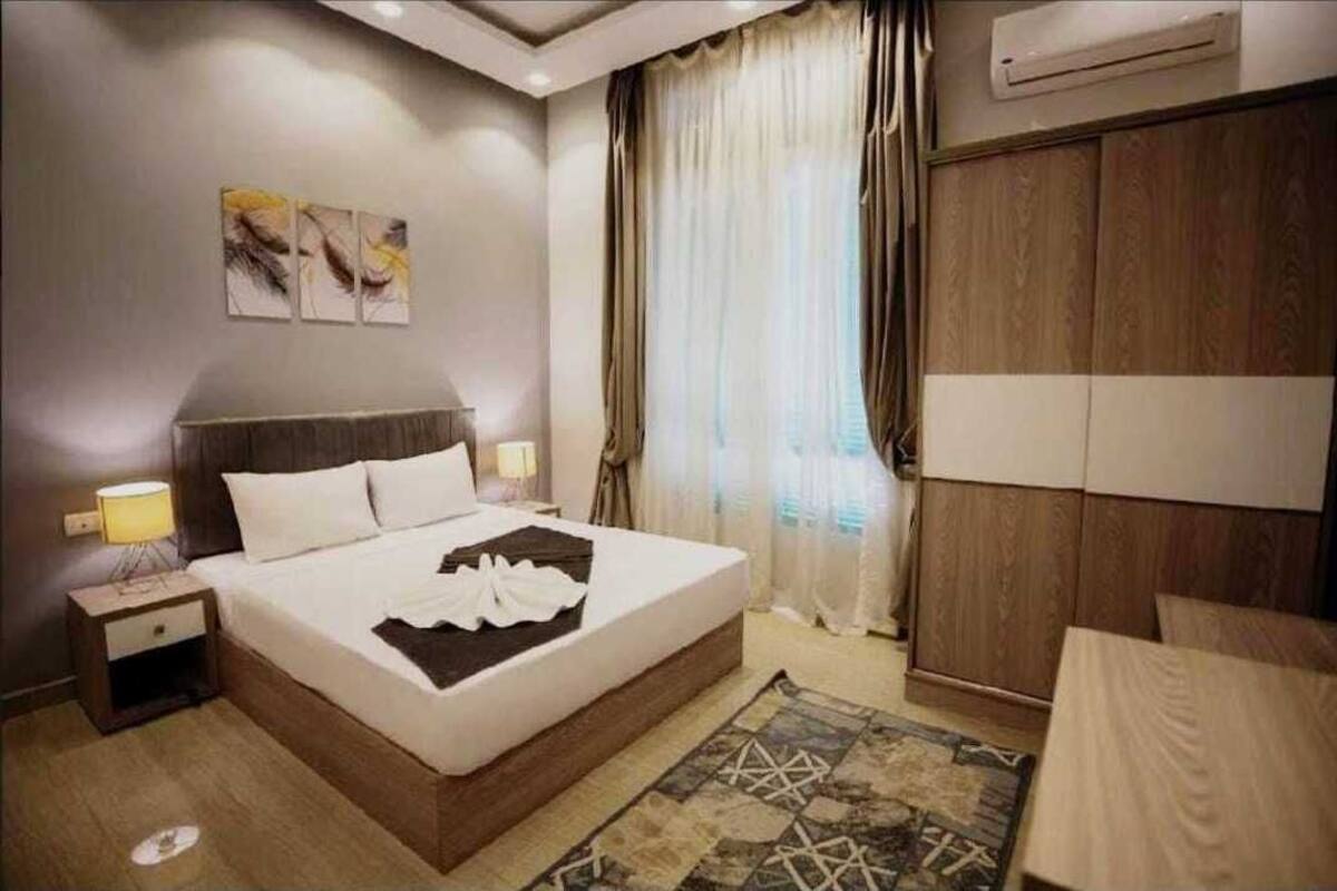 Superior Single Room, City View