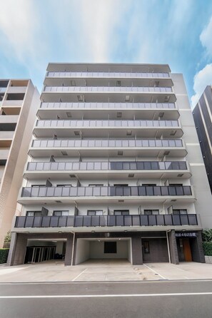 واجهة المنشأة